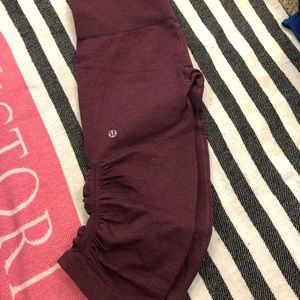 Maroon lululemon crops